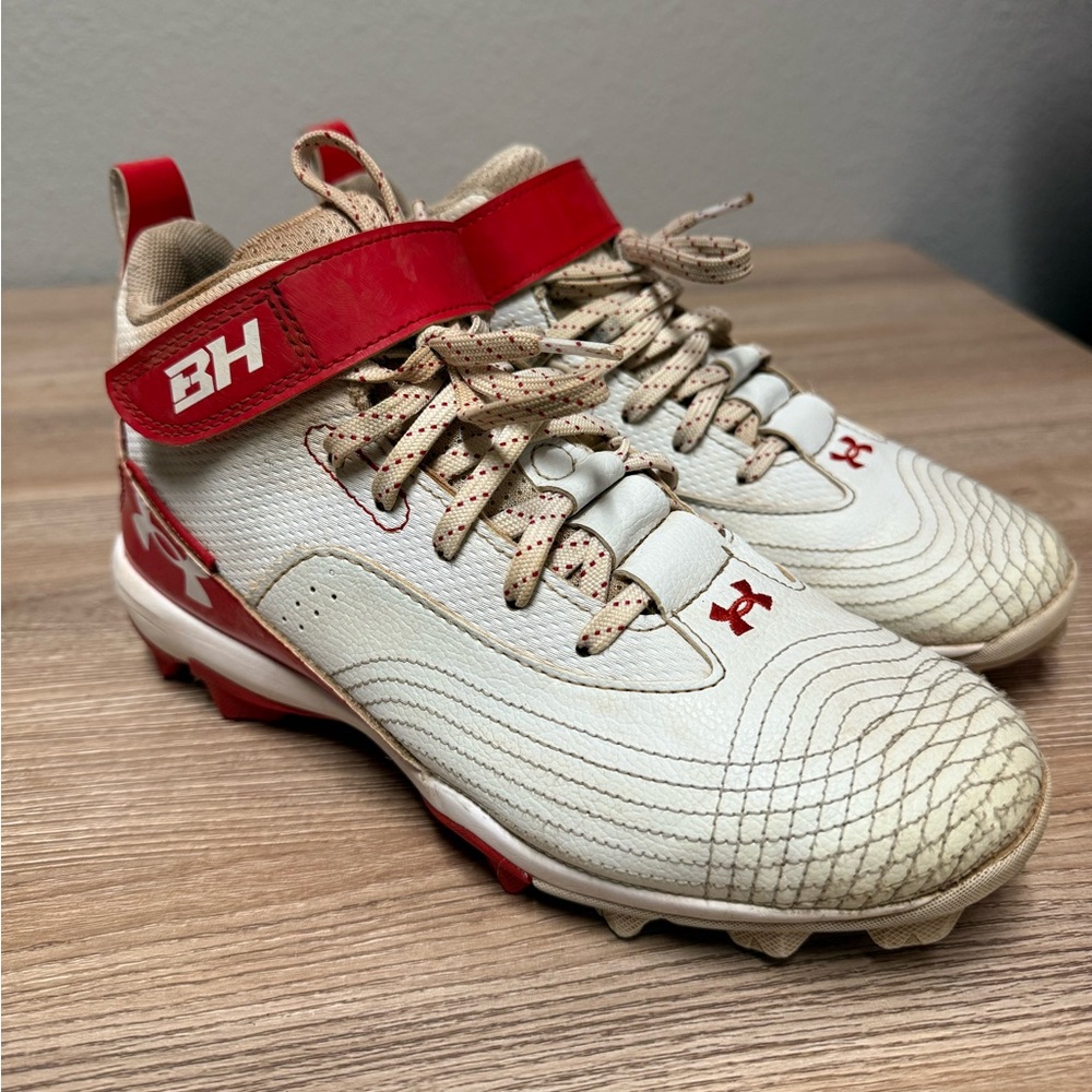 Under Armour Harper 7 RM Mid Baseball Cleats Youth 5y White/Red